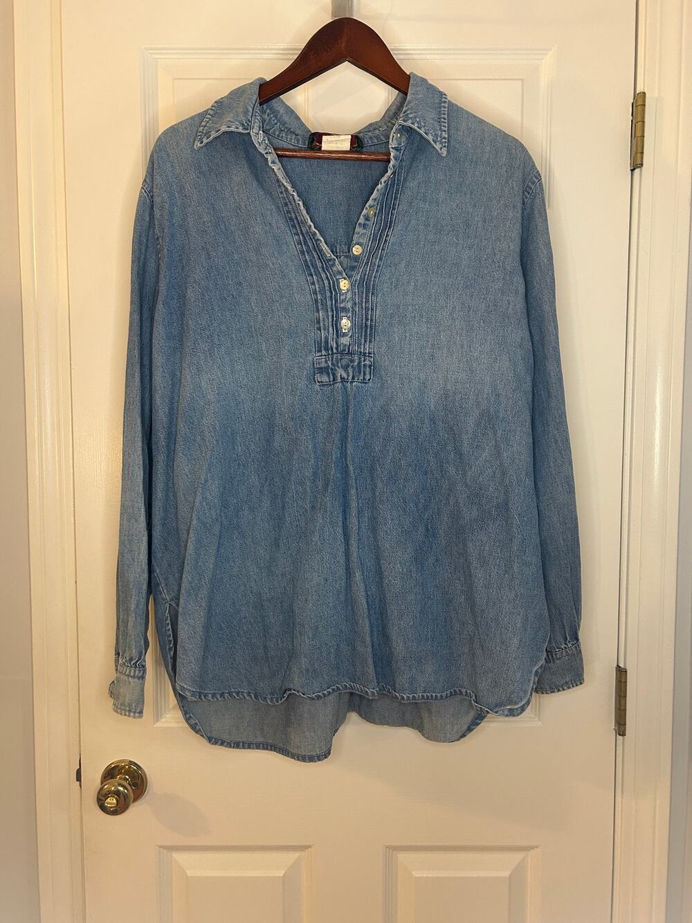 Orvis Womens Large Chambray Denim Tunic Shirt Pintuck Henley X-Long Sleeve Blue